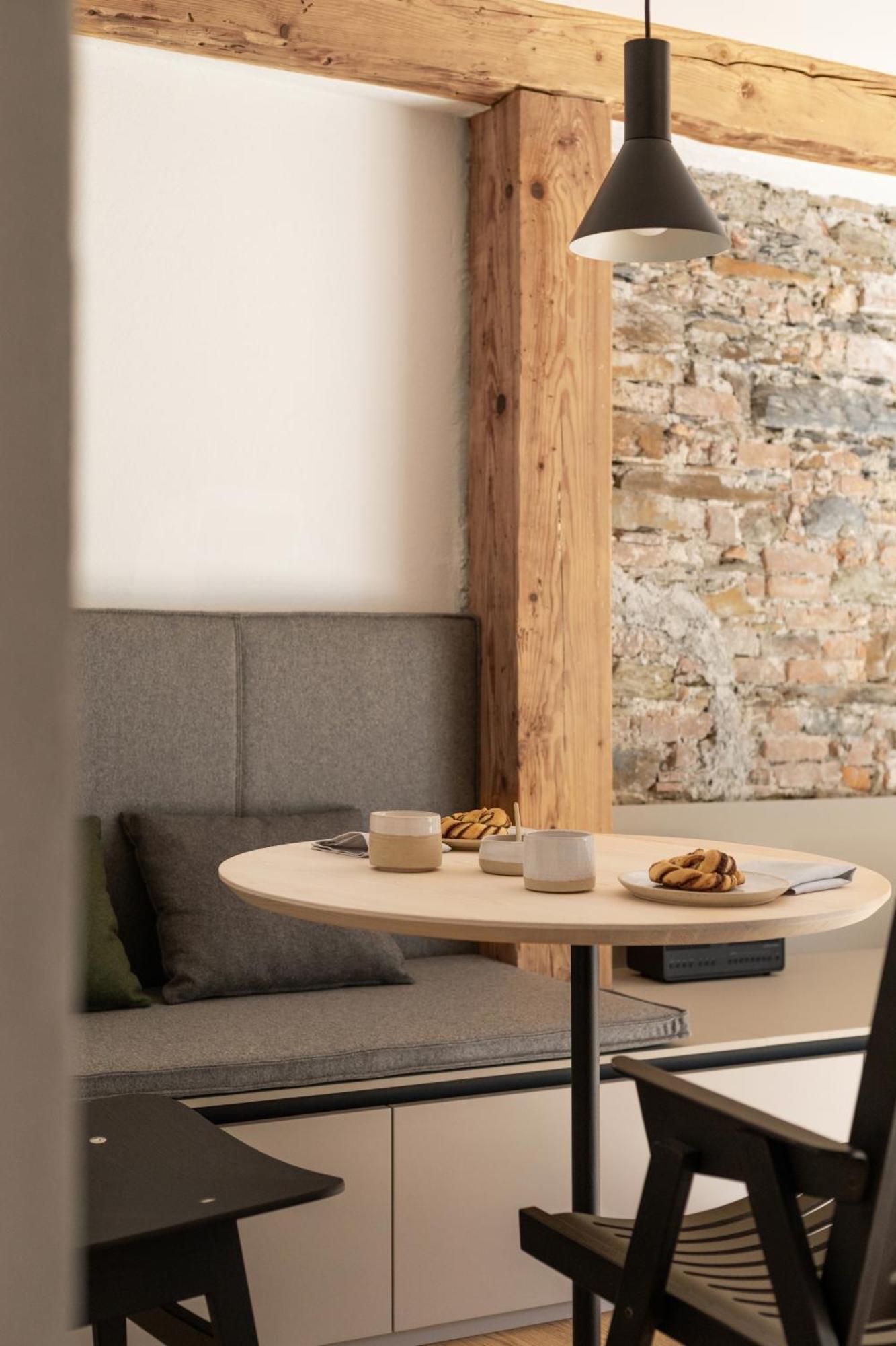 April1550 Boutique Hotel Λιουμπλιάνα Δωμάτιο φωτογραφία